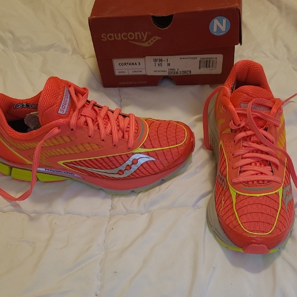Brand new Saucony Women's Cortana 3  in coral and Yellow